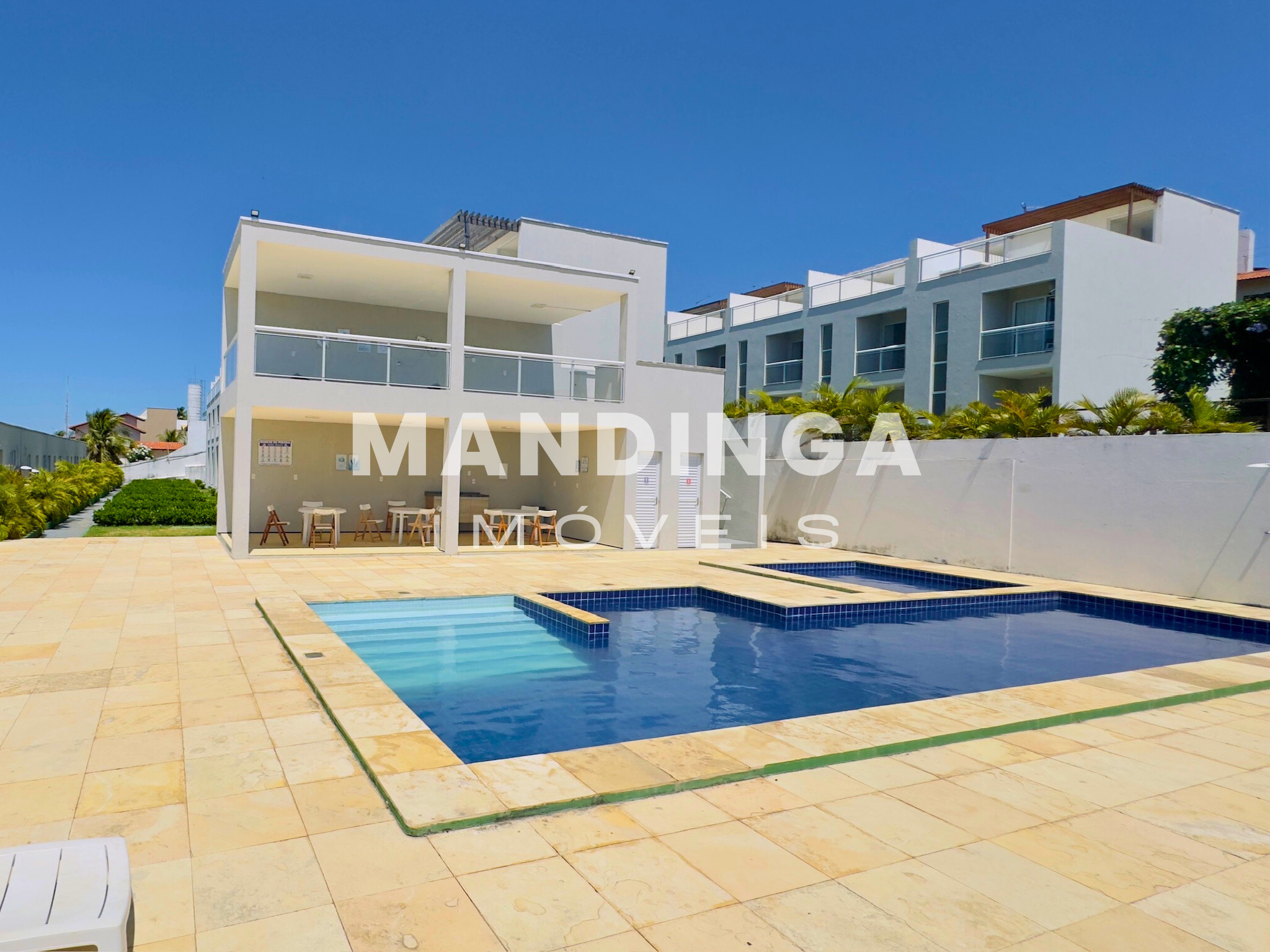 Piscina do condomínio